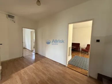 Na predaj 4-izbový dom, 180 m², Šaľa, M. R. Štefánika