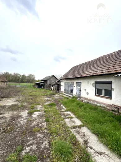 Domy na sprzedaż, 4-pokojowe, Komárno · €43 000