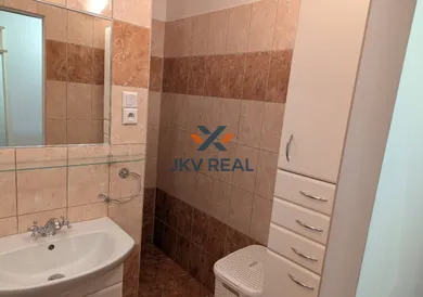 Na prenájom 1-izbový byt, 39 m², Žilina, Popradská
