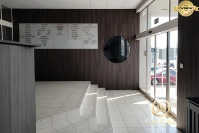 Na prenájom komerčné, 100 m², Bratislava-Ružinov, Trenčianska