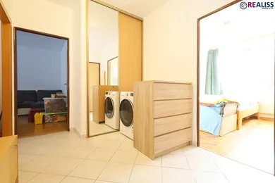 Na predaj 2-izbový byt, 54 m², Bánovce nad Bebravou, Cibislavská
