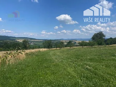 Na predaj pozemok, Dolna Suca
