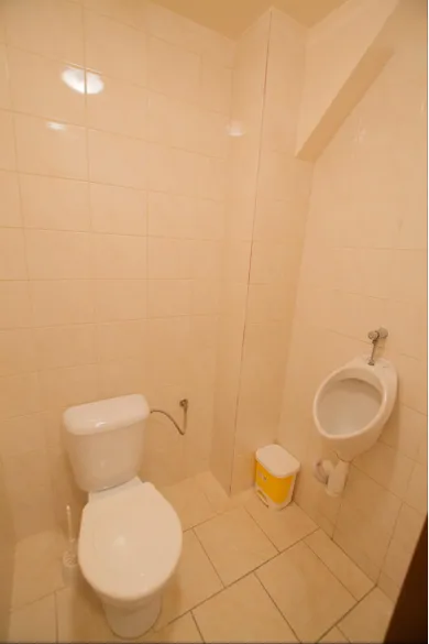 Na prenájom komerčné, 21 m², Košice-Staré Mesto, Moyzesova