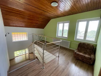 Na predaj dom, 687 m², Bratislava-Podunajské Biskupice