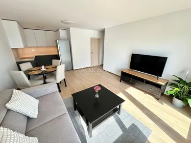Byty na prenájom 2-izbový, Bratislava-Rača · €650