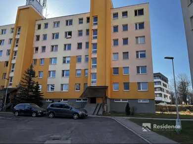 Mieszkania na wynajem, 4-pokojowe, Liptovský Mikuláš · €690