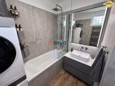 Na predaj 3-izbový byt, 68 m², Trenčín, Zámostie