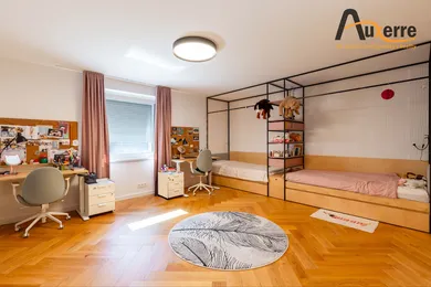 Na predaj 4-izbový byt, 63 m², Bratislava-Nové Mesto, Višňová
