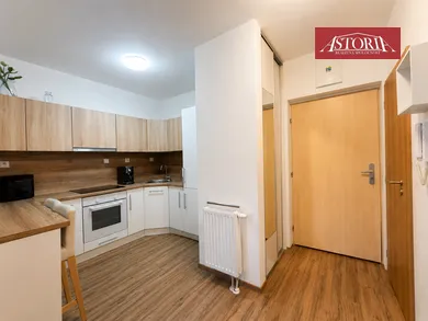 Na prenájom 2-izbový byt, 35 m², Martin, L. Novomeského