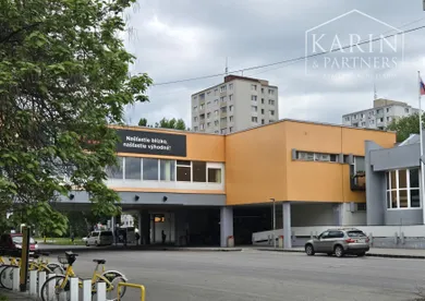 Komerčné priestory na prenájom, Bratislava-Petržalka · €891