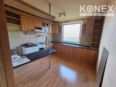 Na predaj 3-izbový byt, 74 m², Michalovce, Jána Hollého