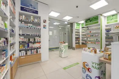 Lokale komercyjne na sprzedaż, Bratislava-Staré Mesto · €999 900