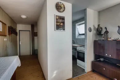 Na prenájom objekt, Hrnčiarovce nad Parnou, Voderadská