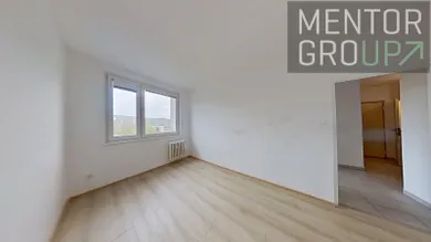 Na prenájom 3-izbový byt, 61 m², Bratislava-Dúbravka, Bazovského