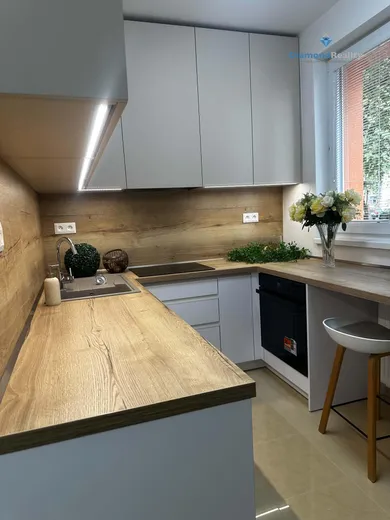 Mieszkania na sprzedaż, 3-pokojowe, Vráble · €156 000