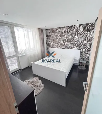 Na prenájom 2-izbový byt, 54 m², Michalovce