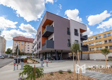 Na predaj komerčné, 100 m², Bardejov