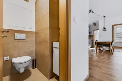 Na prenájom 3-izbový byt, 72 m², Bratislava-Rača, Rudroffova