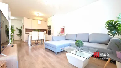 Na prenájom 2-izbový byt, 57 m², Bratislava-Rača, Malokrasňanská