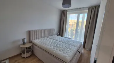 Na prenájom 2-izbový byt, 60 m², Bratislava-Ružinov, Bajkalská