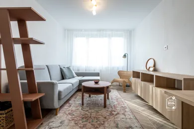 Na prenájom 2-izbový byt, 43 m², Košice-Staré Mesto, Jakobyho