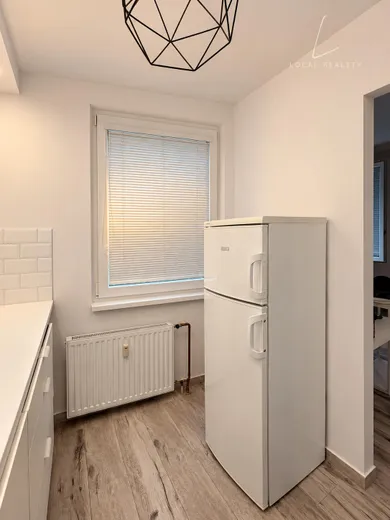Na prenájom 1-izbový byt, 29 m², Bratislava-Rača, -