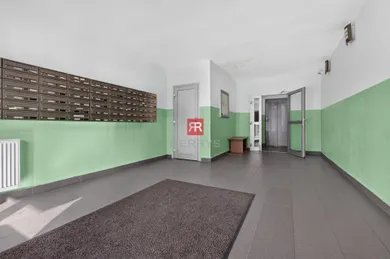 Na predaj 1-izbový byt, 39 m², Bratislava-Dúbravka, Saratovská