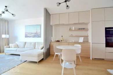 Na prenájom 2-izbový byt, 60 m², Bratislava-Ružinov, Súkennícka