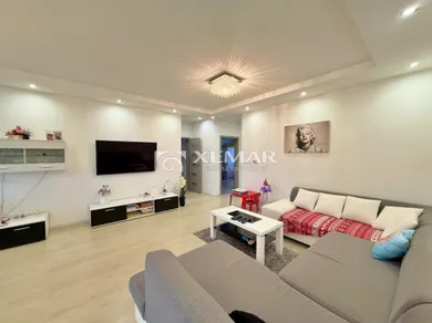 Na predaj 5-izbový dom, 384 m², Dolinka