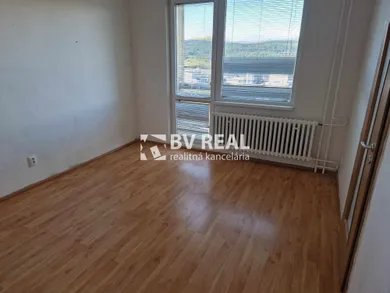 Na predaj 3-izbový byt, 53 m², Žiar nad Hronom, Dr. Jánskeho