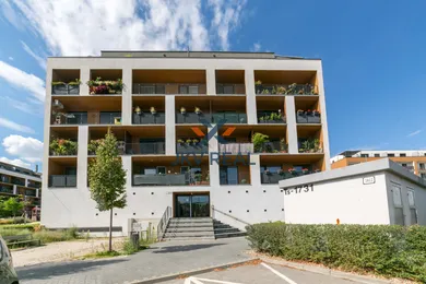 Obiekty na sprzedaż, Bratislava-Petržalka · €16 000