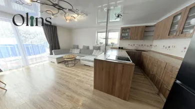 Na predaj 7-izbový dom, 192 m², Hviezdoslavov