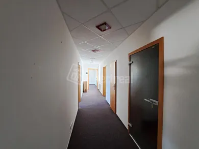 Na prenájom komerčné, 30 m², Bratislava-Nové Mesto, Vajnorská