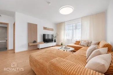 Na prenájom 2-izbový byt, 52 m², Bratislava-Ružinov, Ivanská cesta