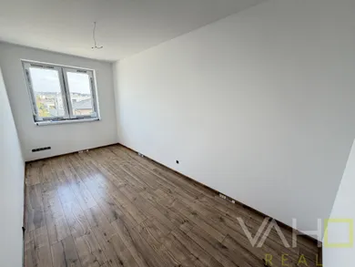 Na predaj 4-izbový dom, 109 m², Boleráz