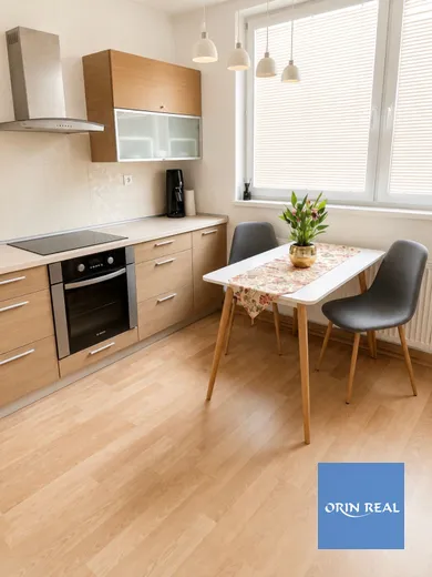 Na prenájom 3-izbový byt, 56 m², Senec, Svätoplukova