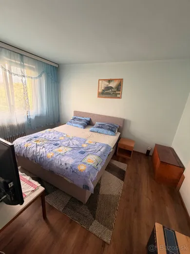 Na predaj 3-izbový byt, 70 m², Prievidza, Š. Králika