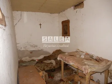Na predaj pozemok, Farná, -