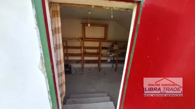 Na predaj pozemok, Komárno