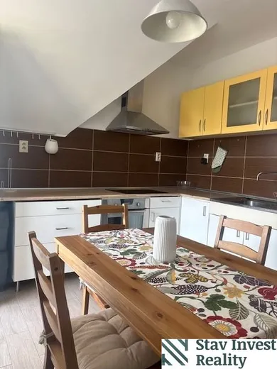 Na prenájom 2-izbový byt, 60 m², Senec, Šafárikova