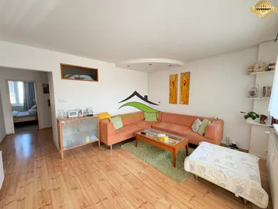 Na predaj 4-izbový byt, 80 m², Michalovce, Leningradská