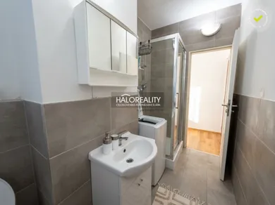 Na prenájom 1-izbový byt, 30 m², Sereď