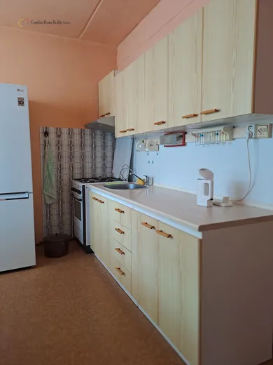 Mieszkania na sprzedaż, 4-pokojowe, Nitra · €160 000