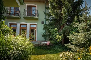 Na predaj objekt, Moravany nad Váhom, Krížna