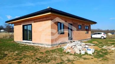 Na predaj dom v Malý Lapáš · €238 000 · Novostavba