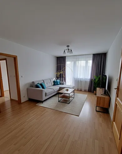 Na predaj 2-izbový byt, 53 m², Nové Mesto nad Váhom, Hlavná