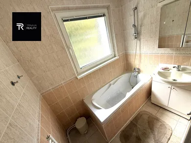 Na prenájom 3-izbový byt, 64 m², Trnava, Ulica Veterná