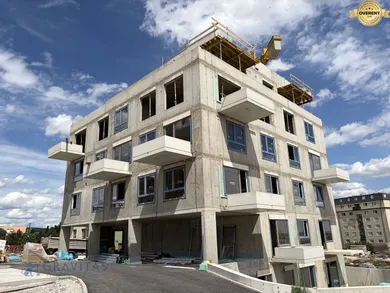 Na predaj 3-izbový byt, 72 m², Bratislava-Rača
