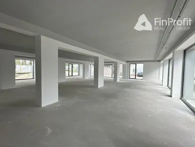 Na prenájom komerčné, 156 m², Bratislava-Ružinov
