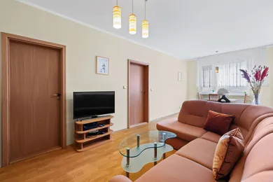 Na predaj 3-izbový byt, 69 m², Bratislava-Devínska Nová Ves